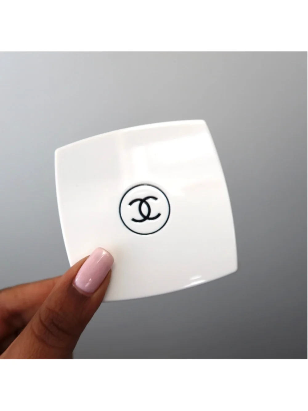 Chanel Double Mirror – Limited Edition White with Velvet Pouch